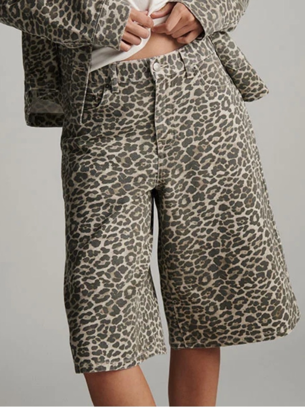 Ghanda Denim Leopard Jorts!!!!